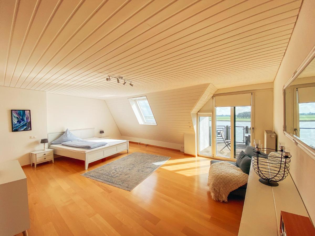 Rheinloft 3 - Grosse Giebelwohnung Mit Dachterrassen An Der Rheinpromenade Emmerich am Rhein Esterno foto