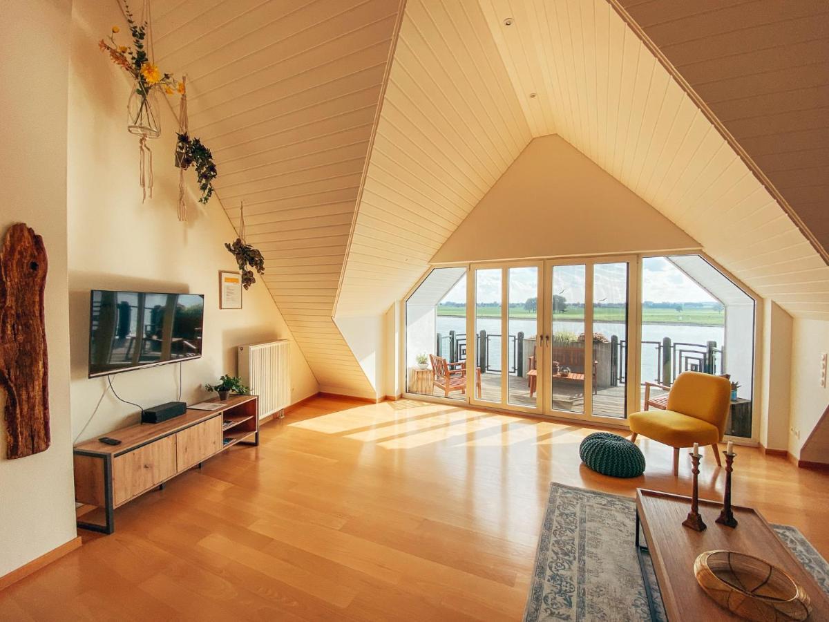 Rheinloft 3 - Grosse Giebelwohnung Mit Dachterrassen An Der Rheinpromenade Emmerich am Rhein Esterno foto